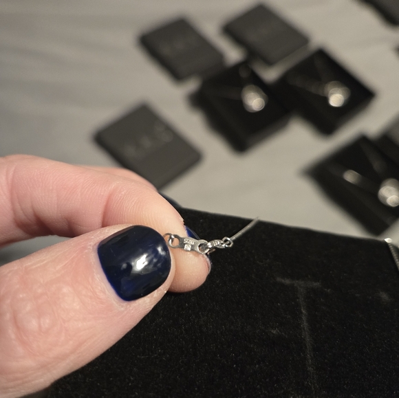 Heart Shape Pendant w/ Diamond Accents - Picture 3 of 4